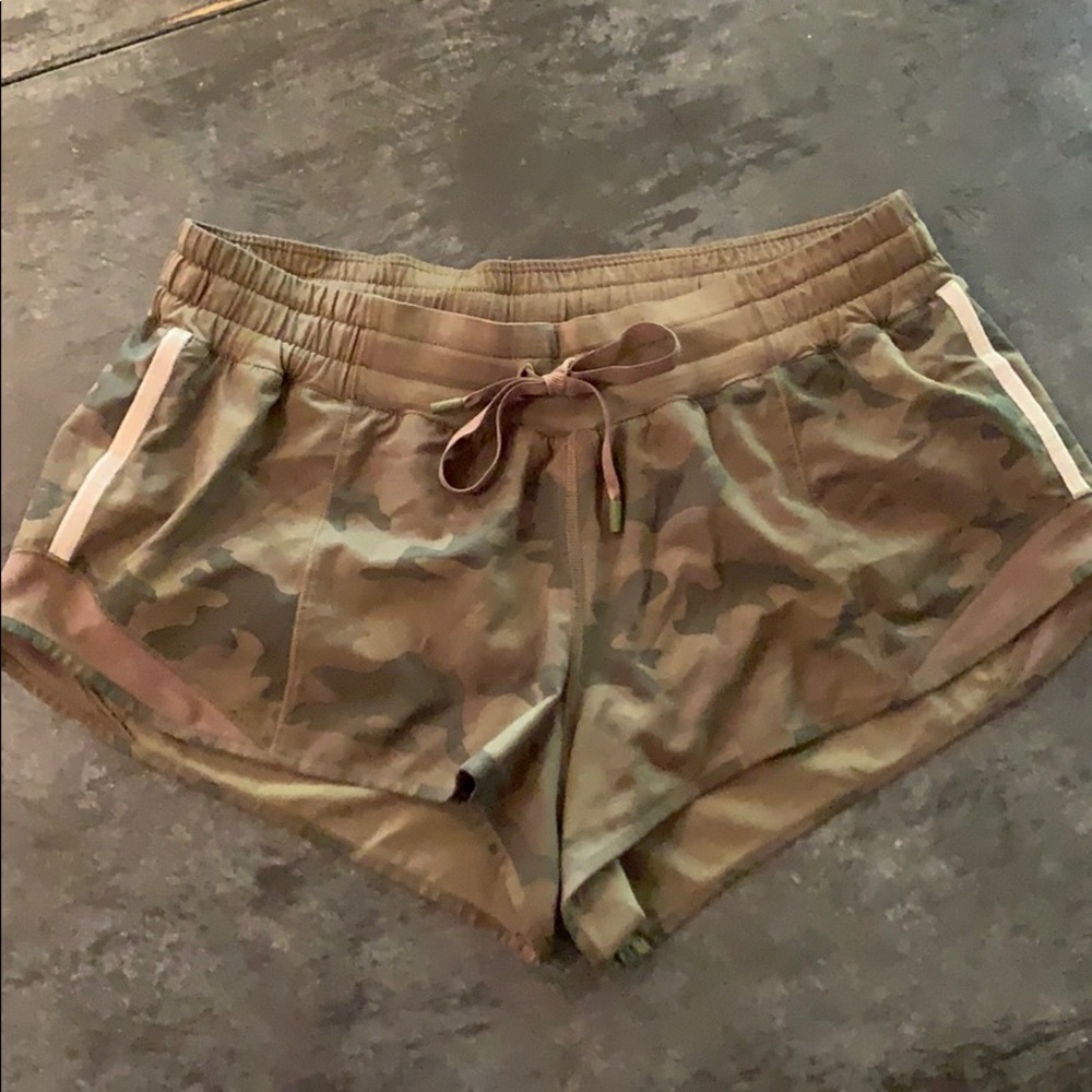 Lululemon Hotty Hot Shorts